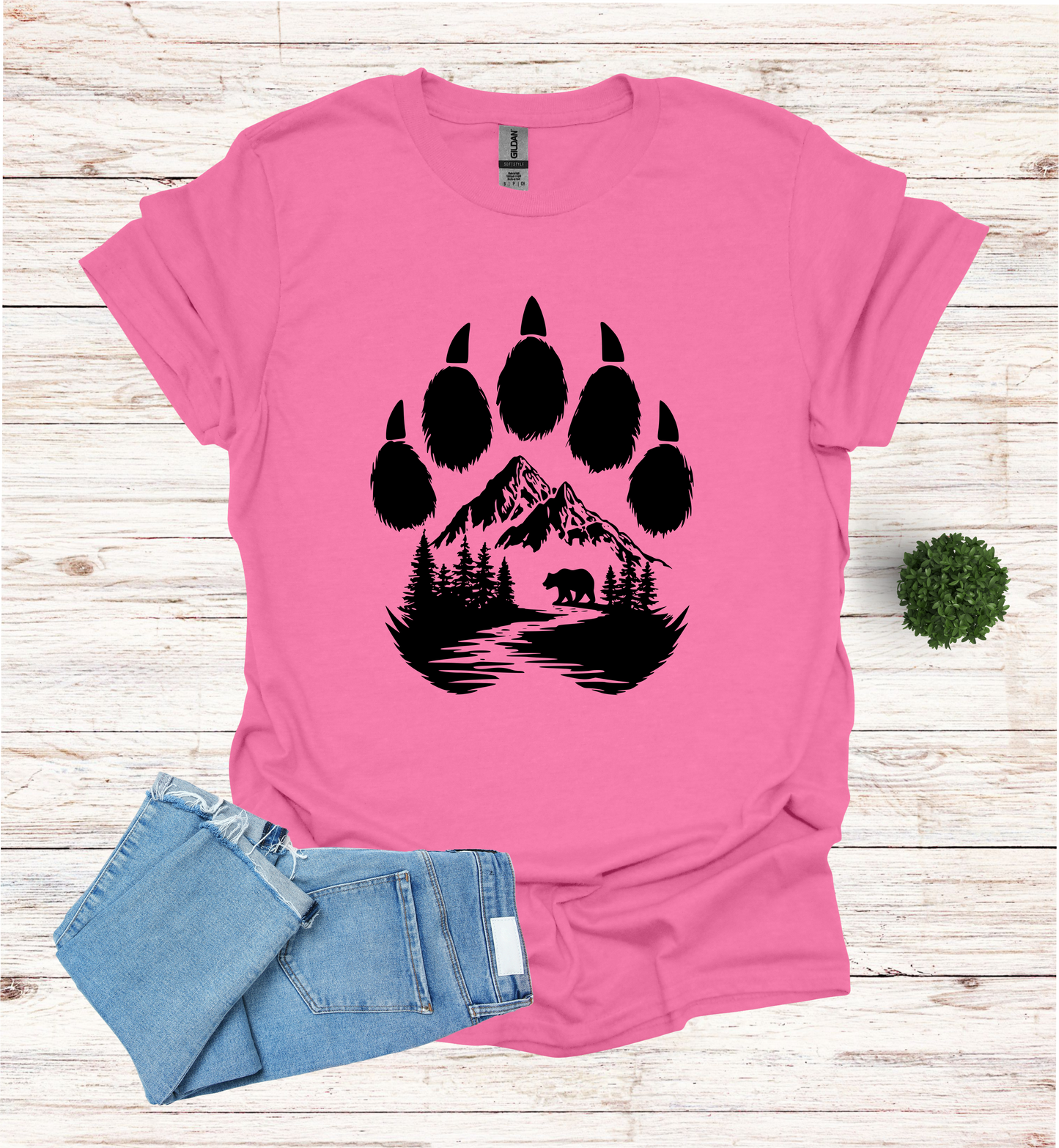 Bear Paw with Mountain Scene