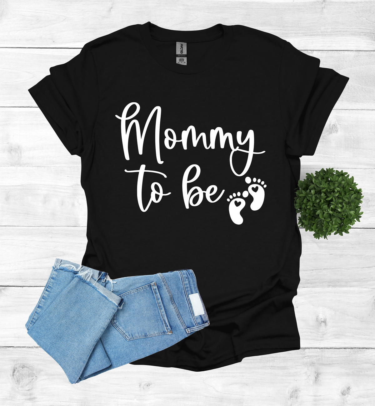 Mommy to be T-Shirt