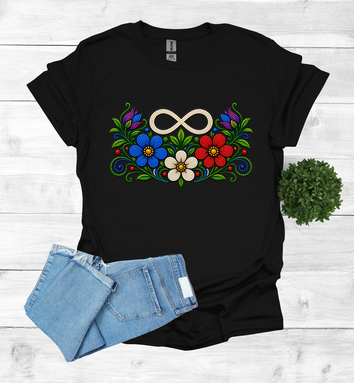 Métis Symbol with flowers T-Shirt