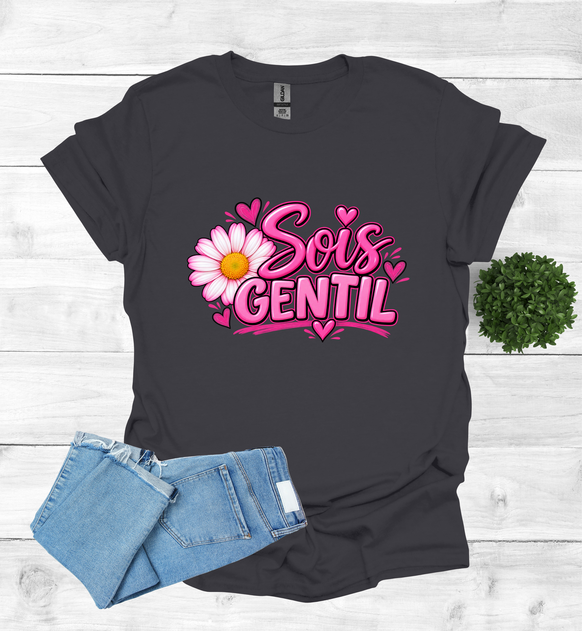 Sois Gentil, Be kind T-Shirt raising awareness