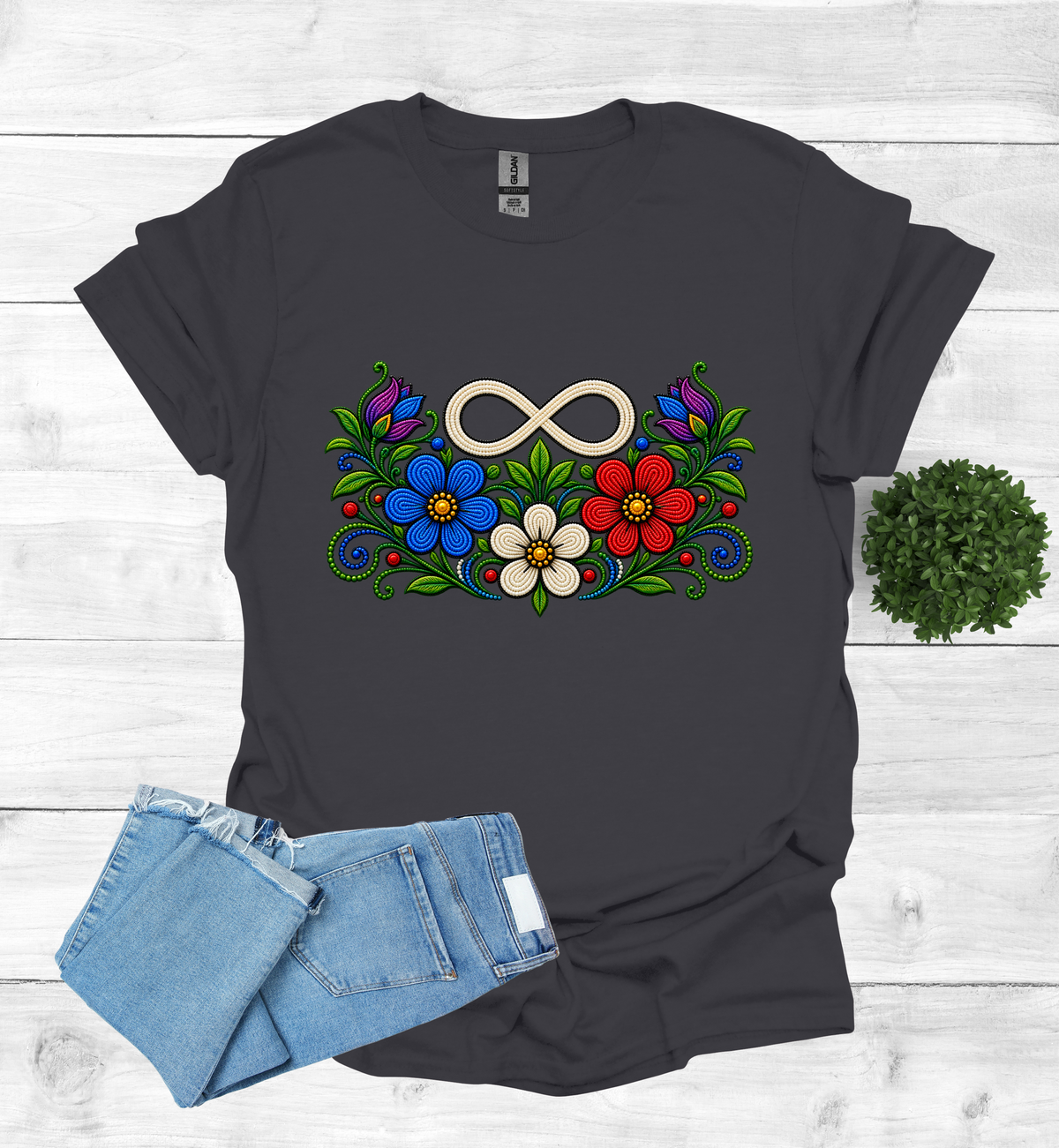 Métis Symbol with flowers T-Shirt