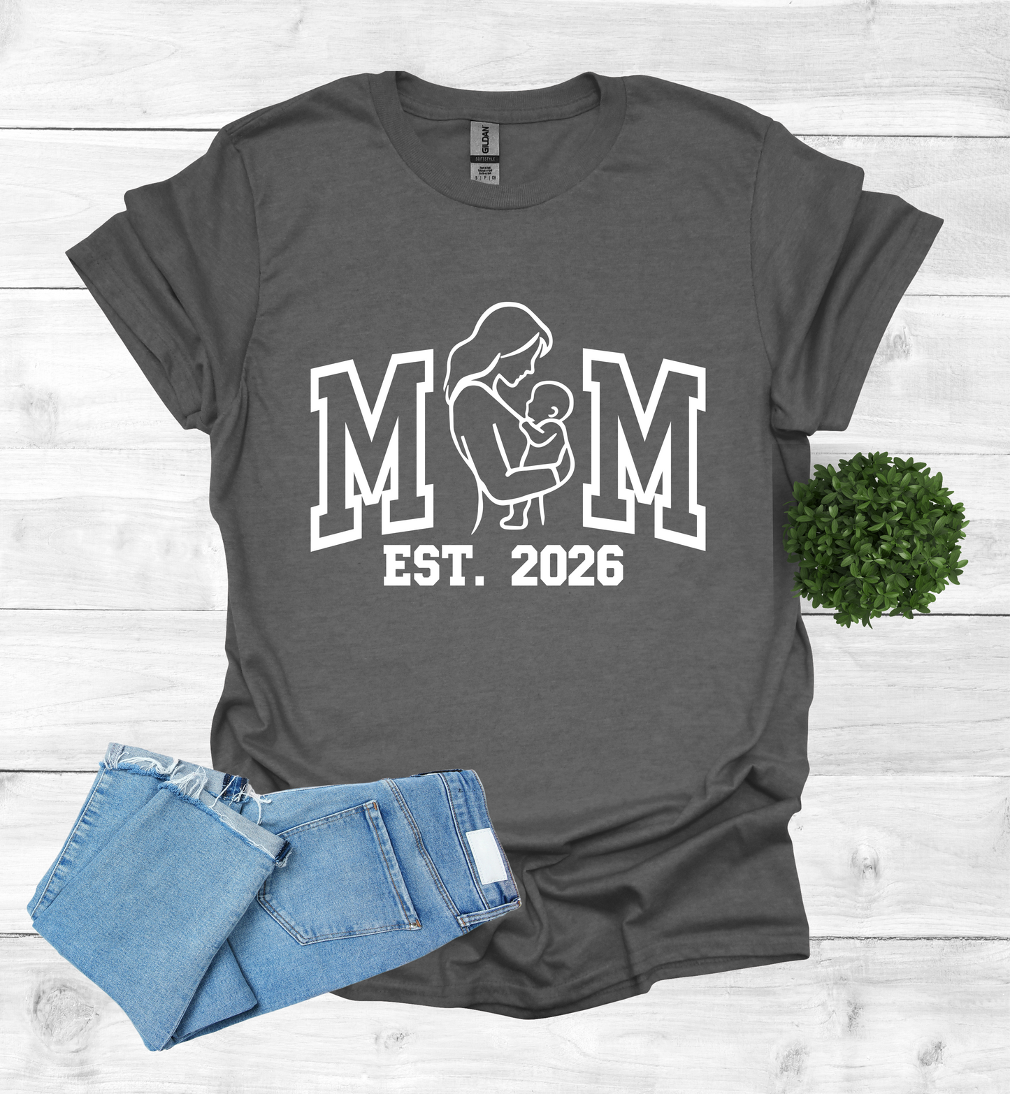 Mom EST 2026 shirt