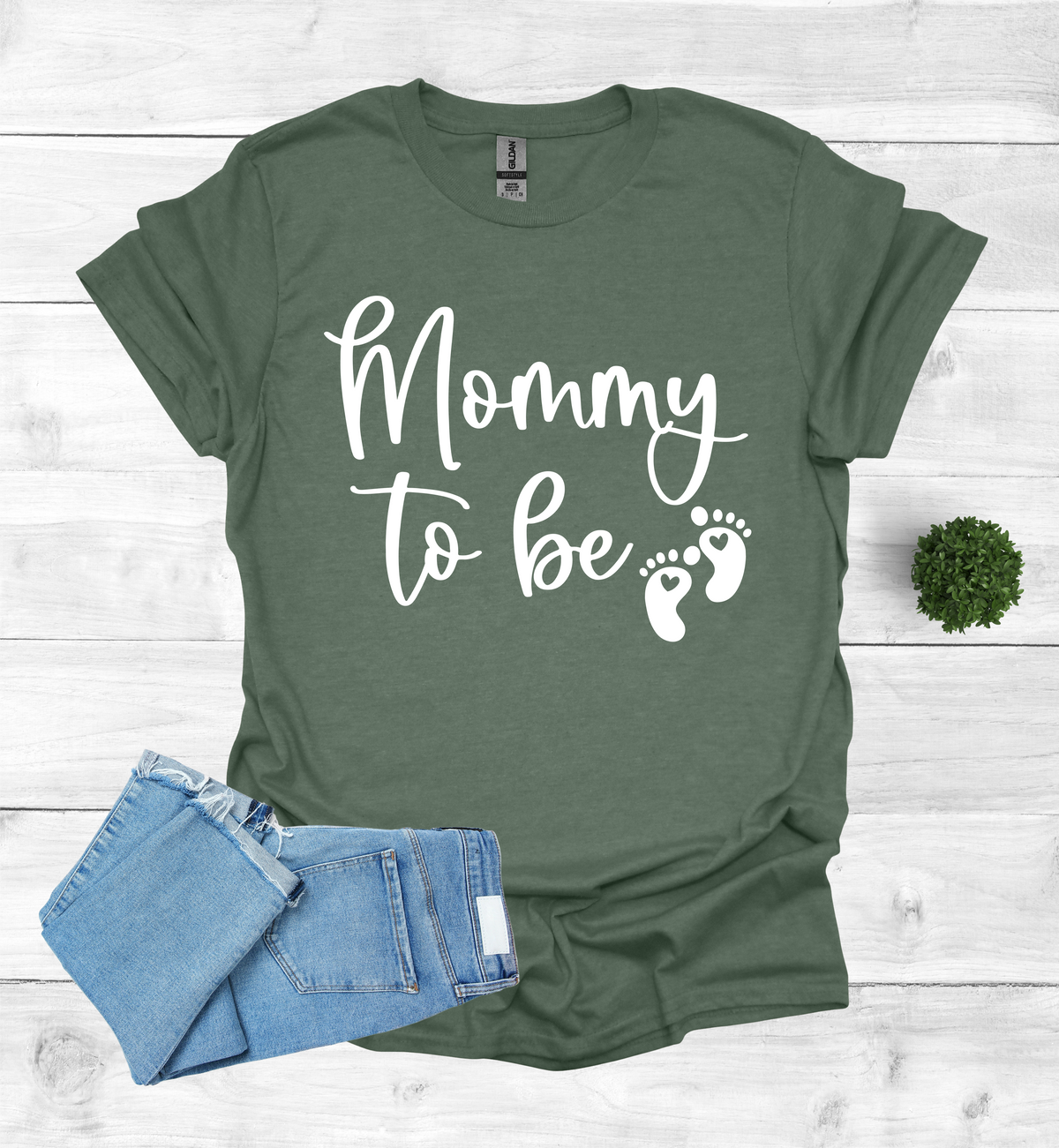 Mommy to be T-Shirt