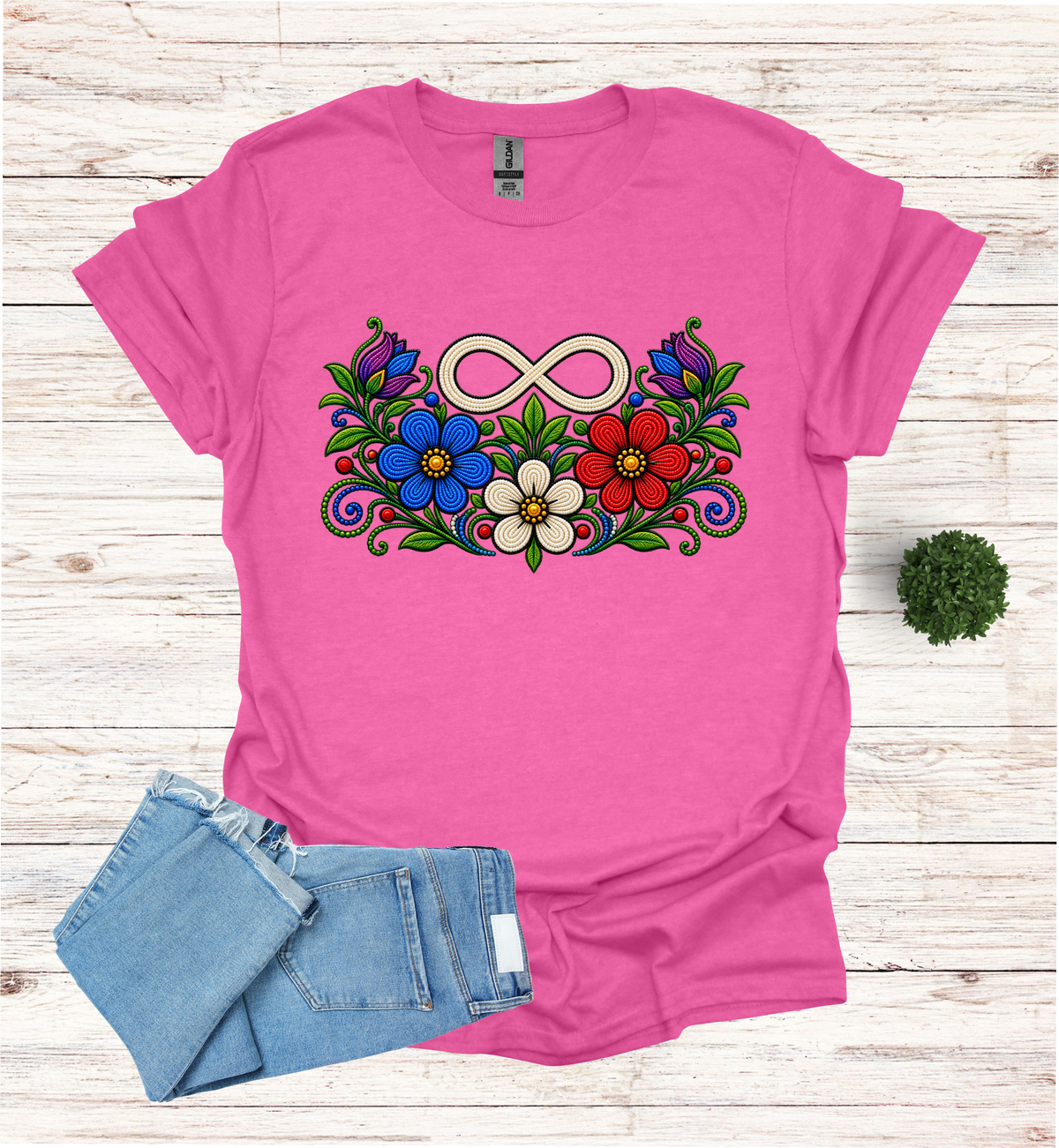 Métis Symbol with flowers T-Shirt
