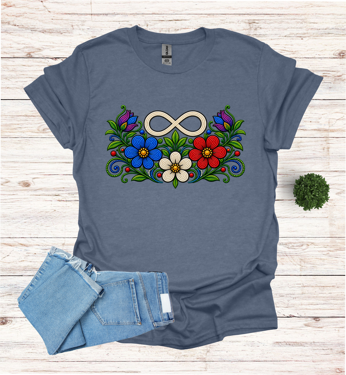 Métis Symbol with flowers T-Shirt