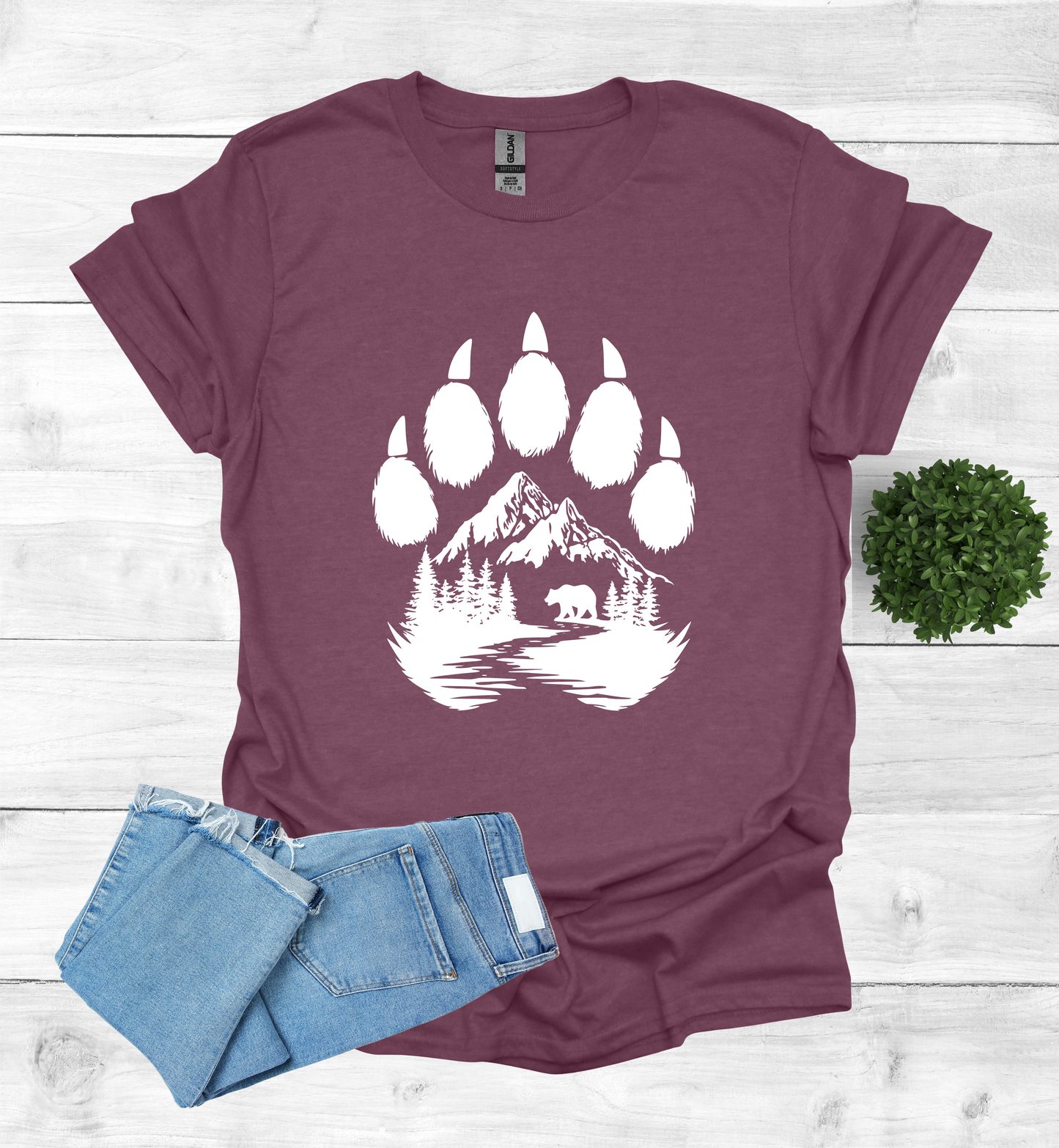 Bear Paw with Mountain Scene