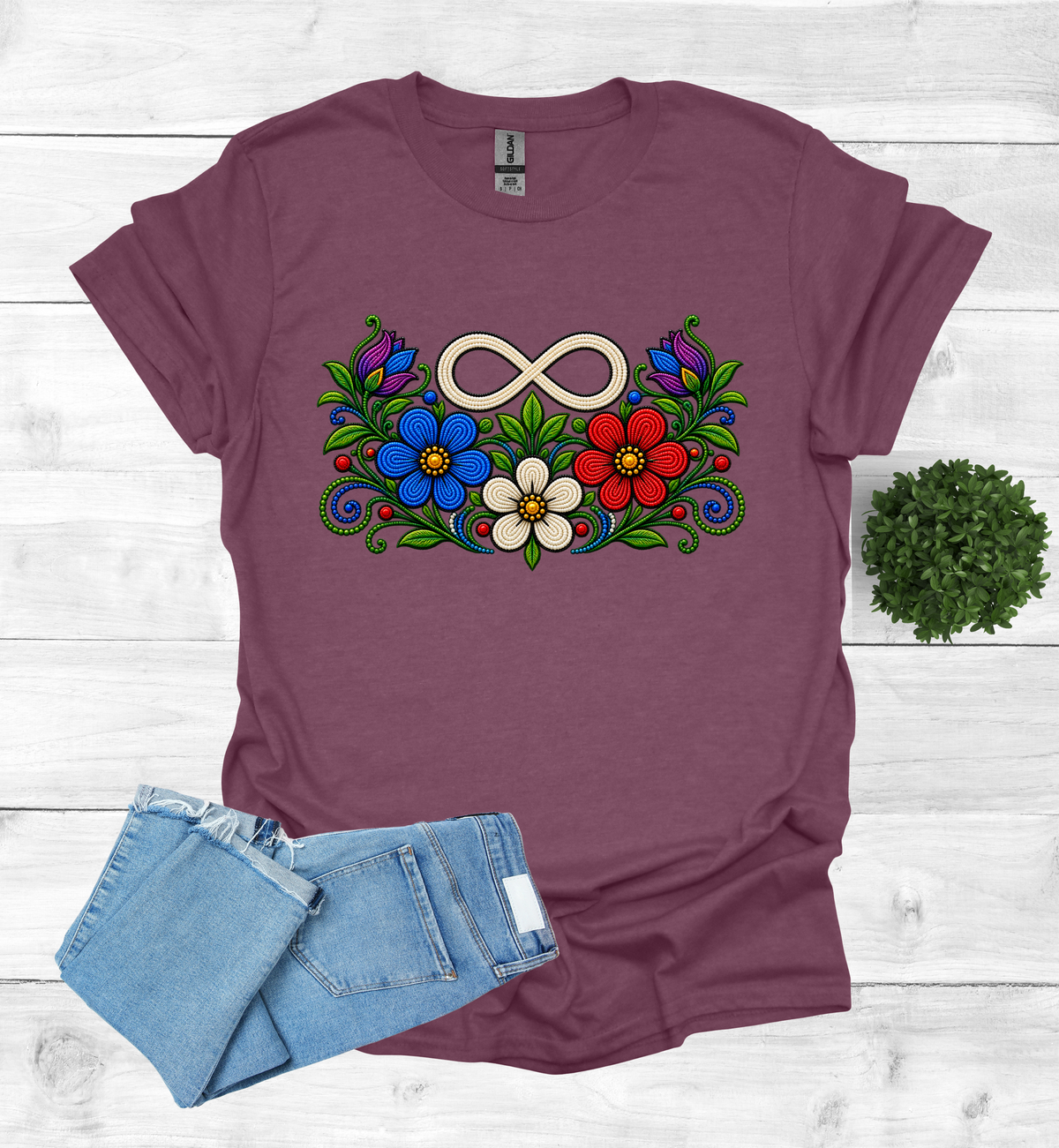 Métis Symbol with flowers T-Shirt