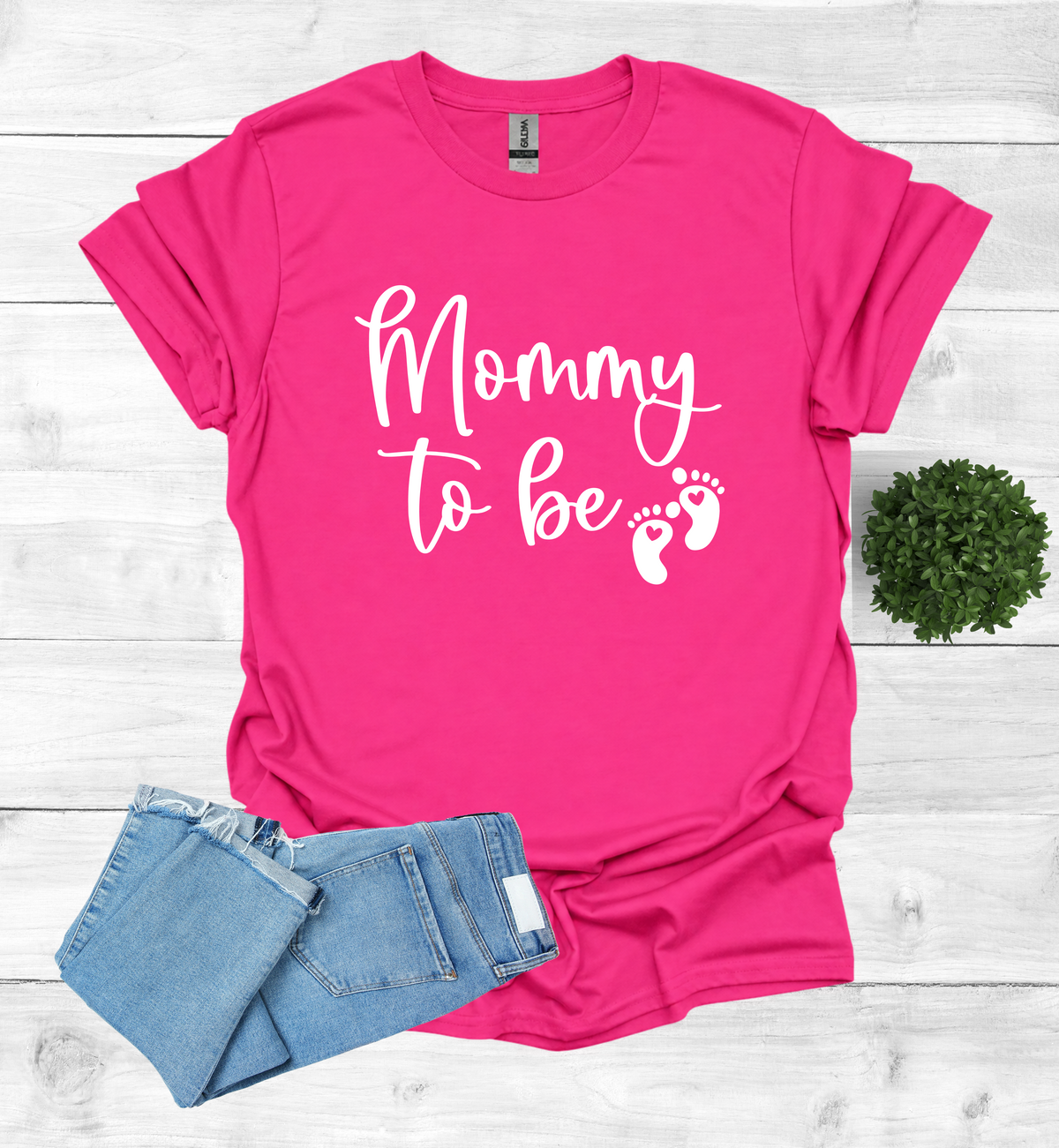 Mommy to be T-Shirt