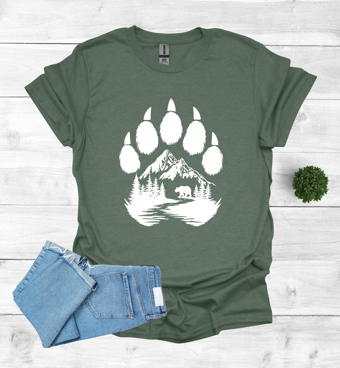 Bear Paw with Mountain Scene