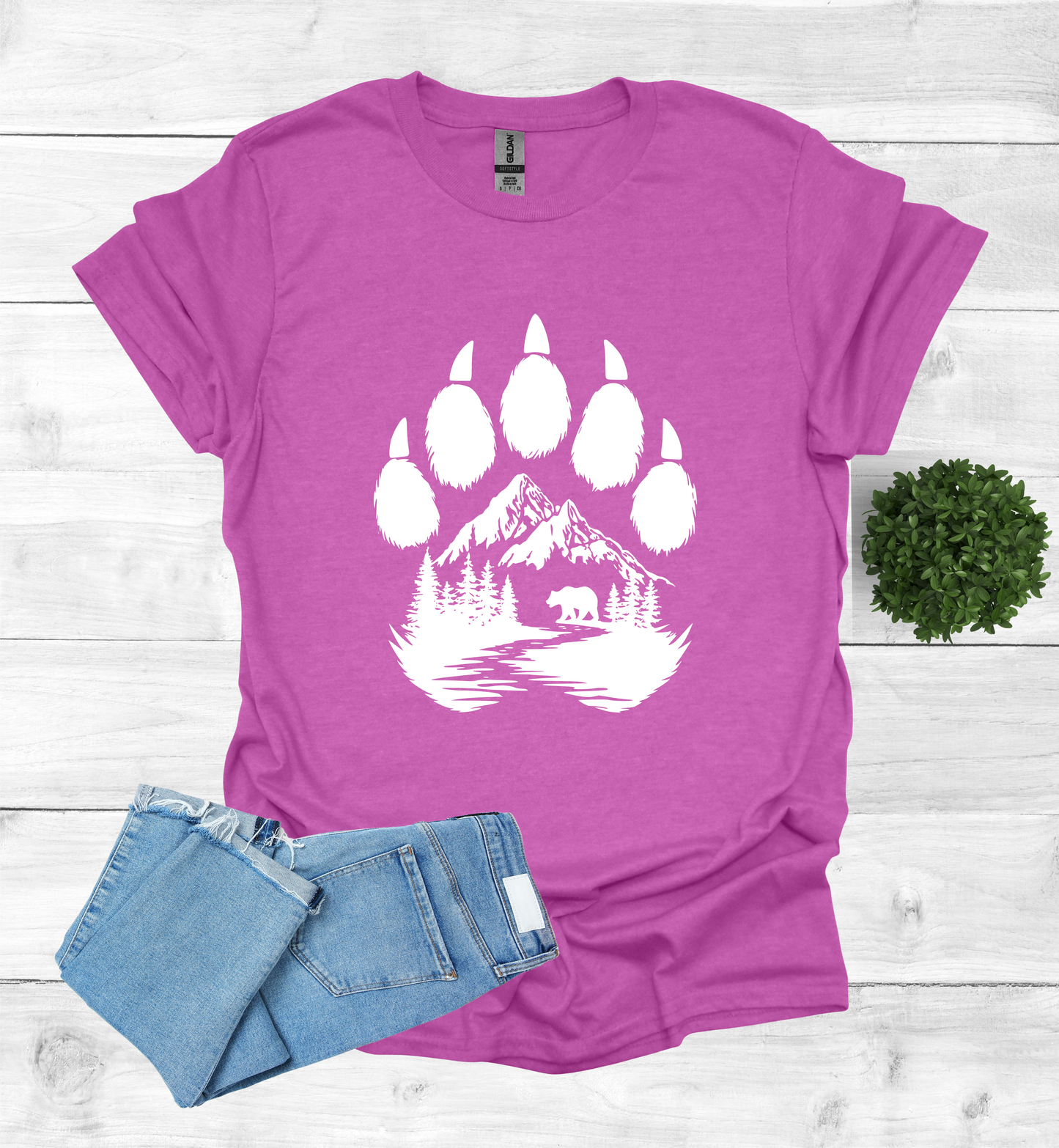 Bear Paw with Mountain Scene