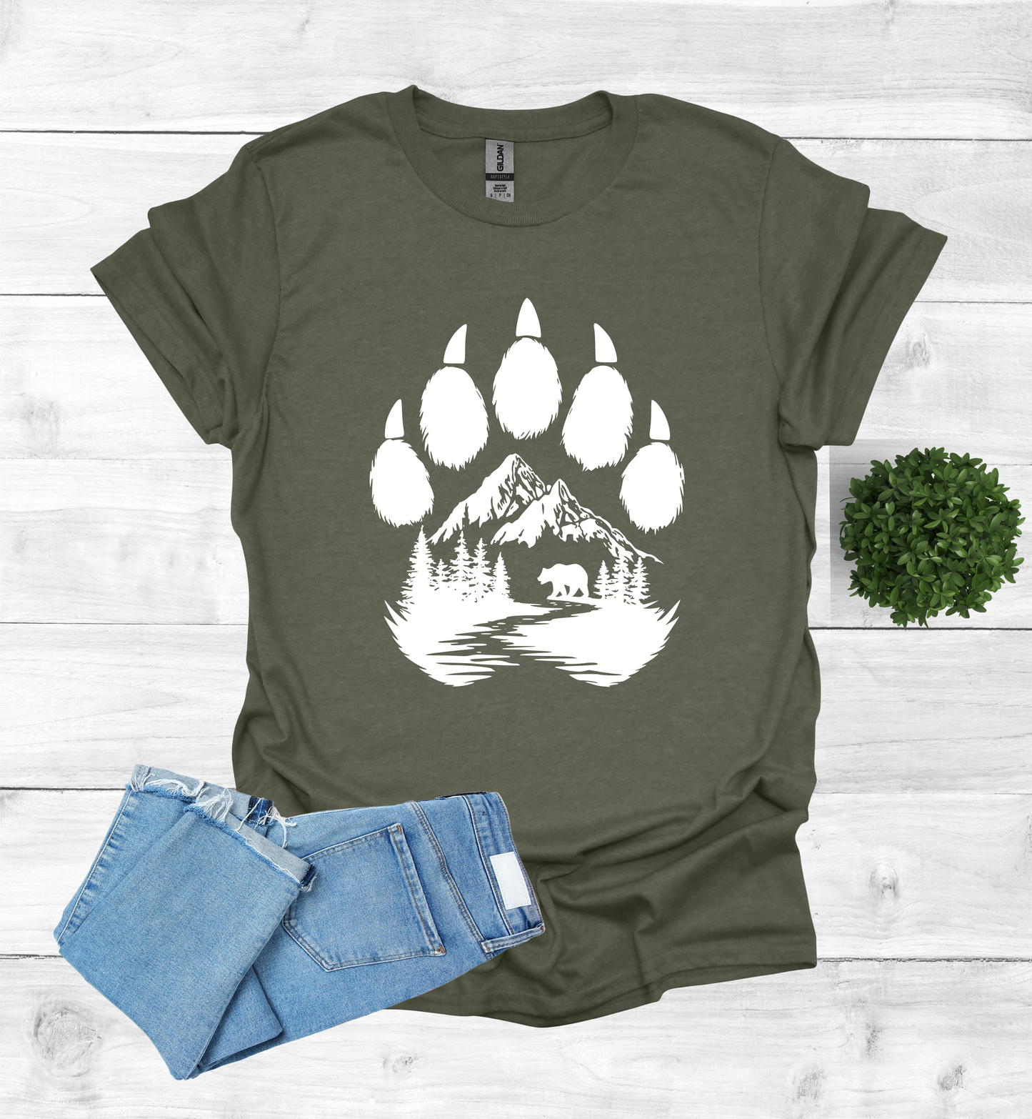 Bear Paw with Mountain Scene