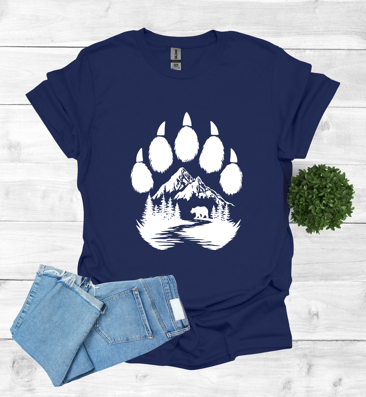 Bear Paw with Mountain Scene
