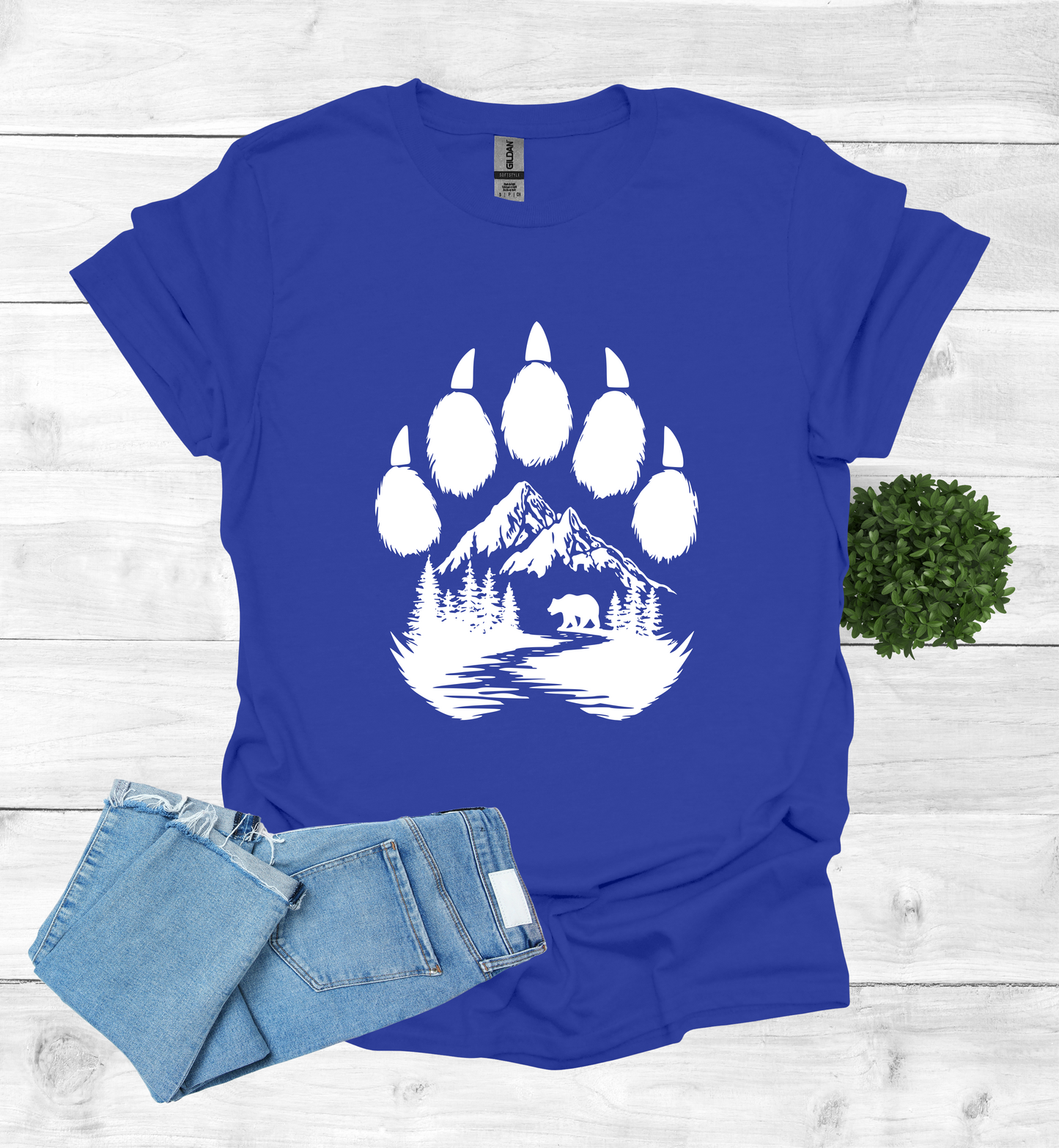 Bear Paw with Mountain Scene