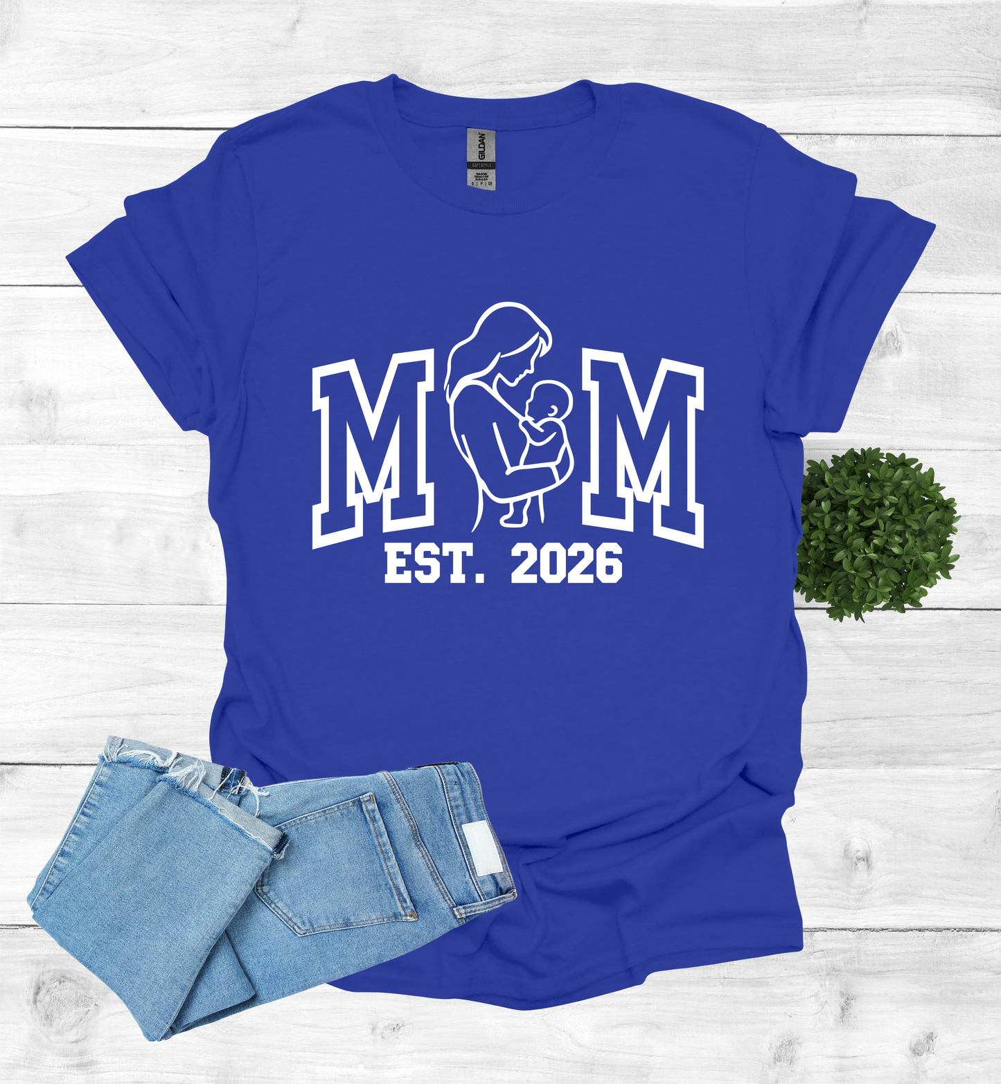 Mom EST 2026 shirt