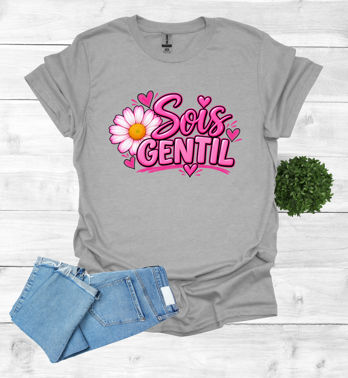 Sois Gentil, Be kind T-Shirt raising awareness