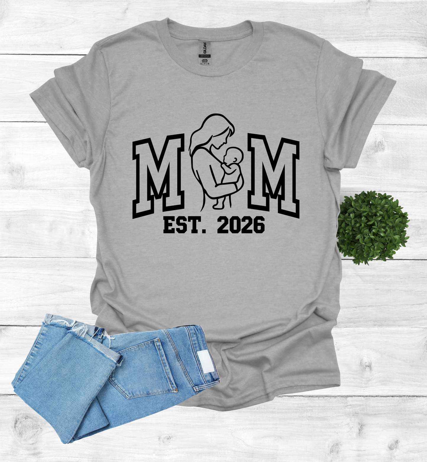 Mom EST 2026 shirt