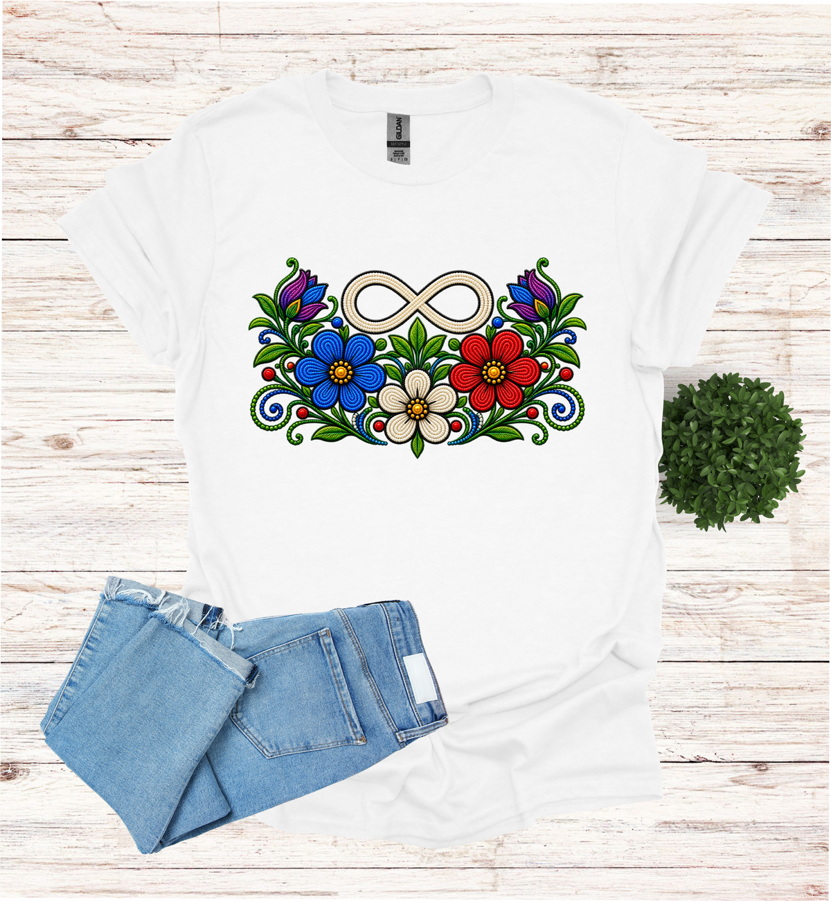 Métis Symbol with flowers T-Shirt